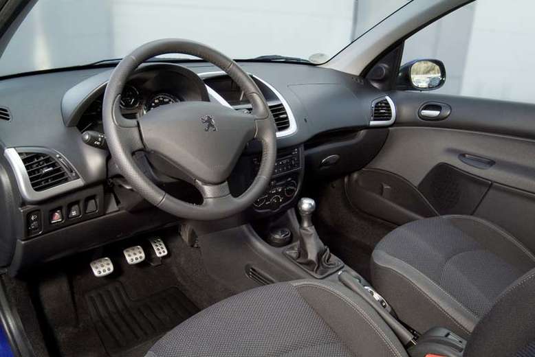 Peugeot 206, Cockpit, 2009, Foto: Peugeot