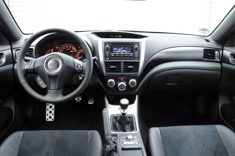 Subaru WRX STI, Innenraum / Cockpit, 2010, Foto: Subaru