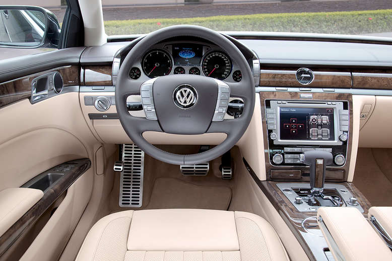 VW Phaeton, Innenraum / Cockpit, 2011, Foto: Volkswagen