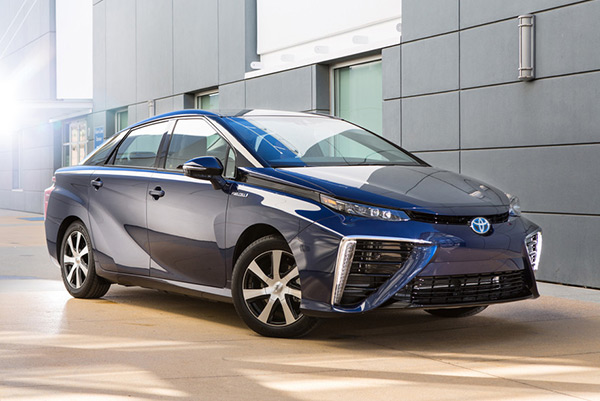 Der Mirai besitzt laut Toyota die weltweit effizienteste Brennstoffzelle Toyota Mirai