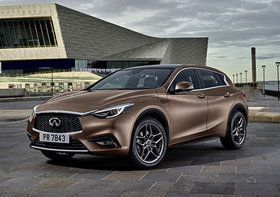 Infiniti Q30