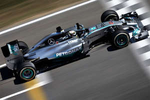 Lewis Hamilton gewinnt Spanien GP