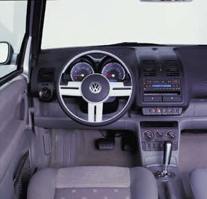 Innenraum des VW Lupo 3L TDI