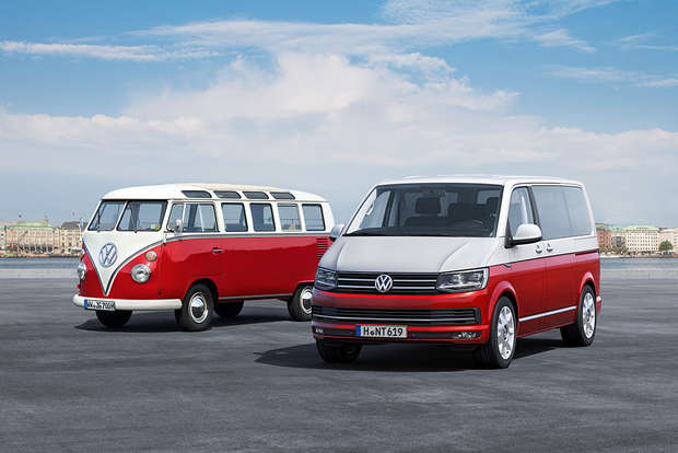 VW T6, Sondermodell &quot;Six Generation&quot;, im Vergleich mit dem klassischen T1, 2015, Foto: Volkswagen