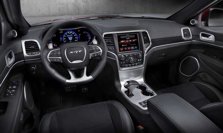 Jeep Grand Cherokee SRT, Innenansicht, Cockpit, 2013, Foto: Jeep