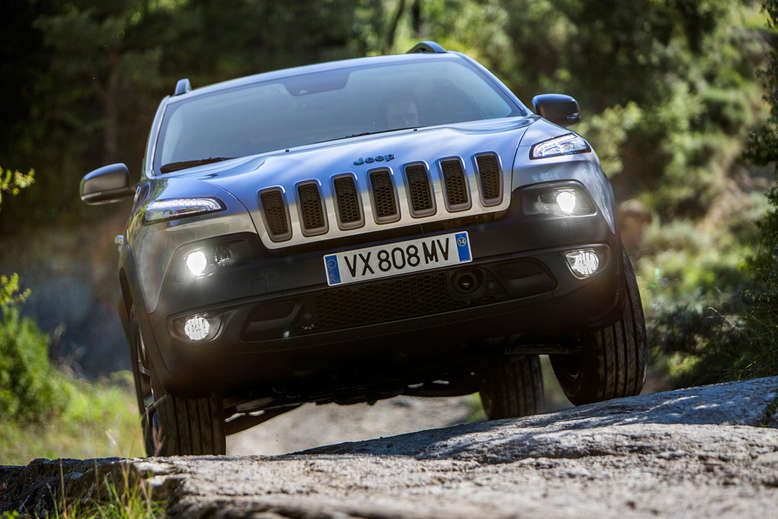 Jeep Cherokee Trailhawk, Frontansicht, 2014, Foto: Chrysler Group LLC