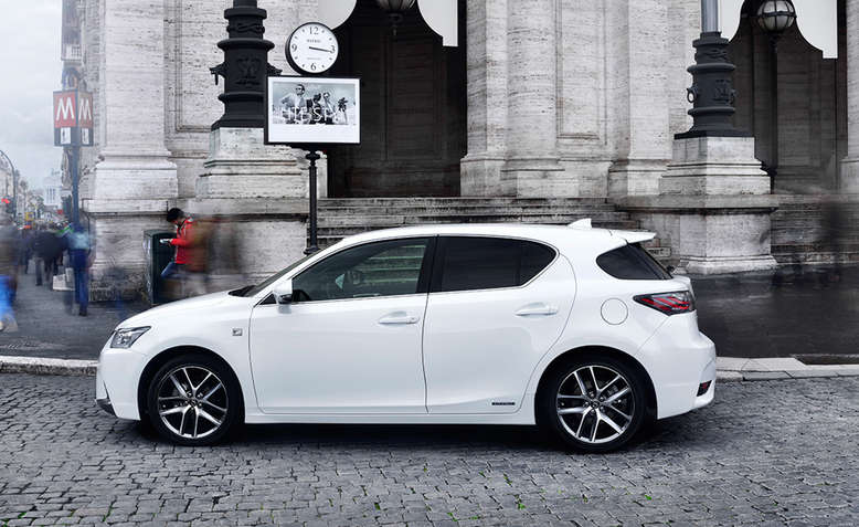 Lexus CT 200h, Seitenansicht, 2014, Foto: Lexus