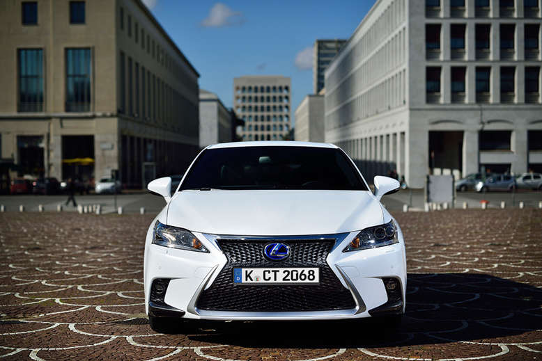 Lexus CT 200h, Frontansicht, 2014, Foto: Lexus