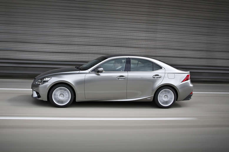 Lexus IS 300h, Seitenansicht, 2013, Foto: Lexus