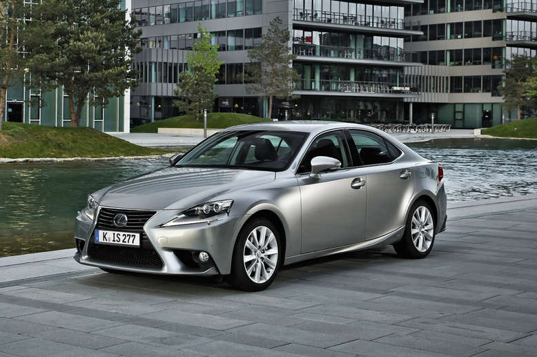 Lexus IS 300h, Seitenansicht, 2013, Foto: Lexus