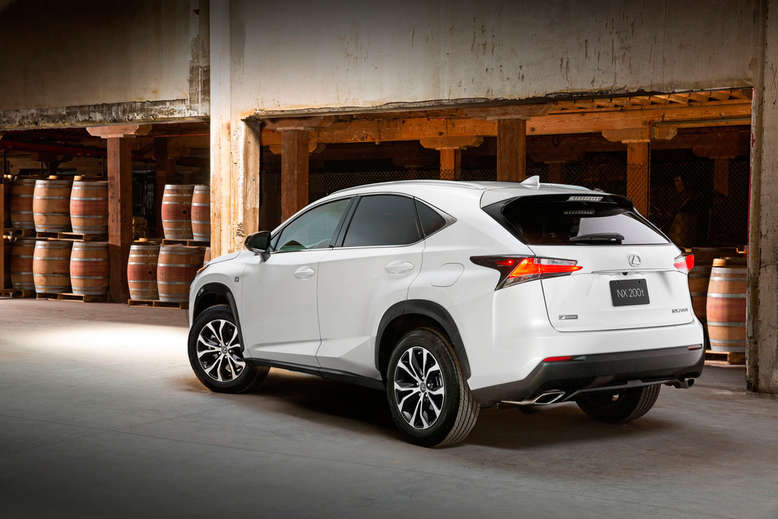 Lexus NX 200t, Heckansicht, 2014, Foto: Lexus