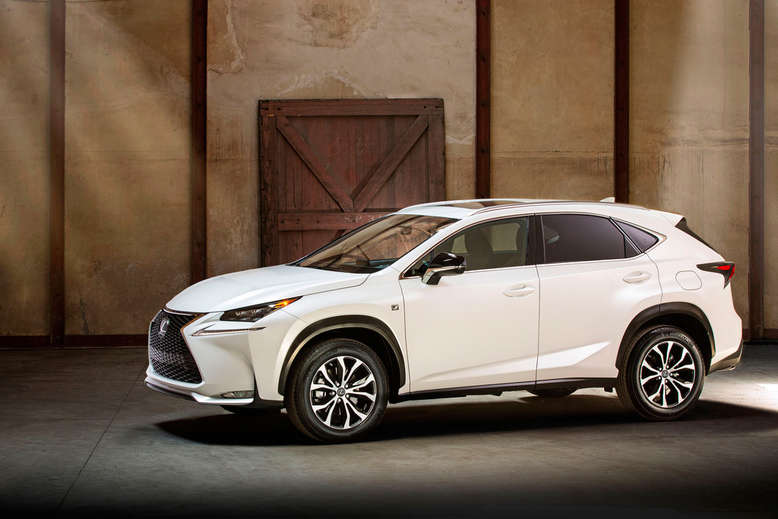 Lexus NX 200t, Seitenansicht, 2014, Foto: Lexus