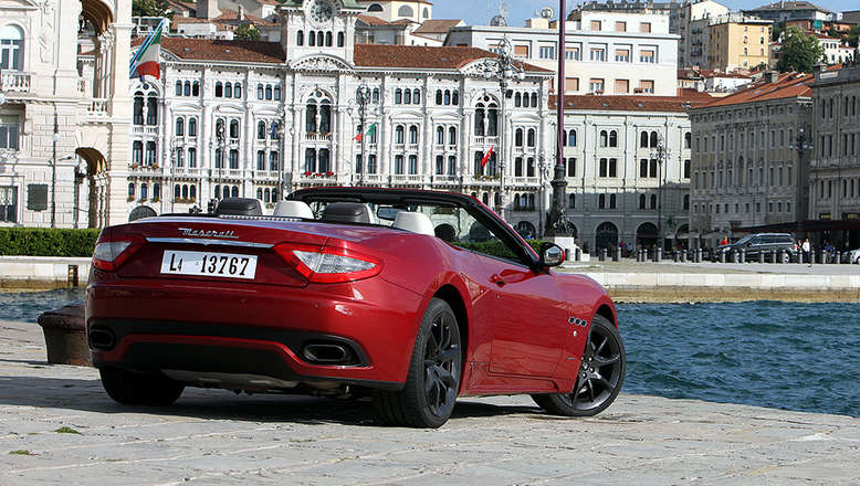 Maserati GranCabrio Sport, Heckansicht, 2011, Foto: Maserati