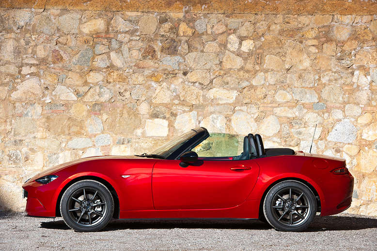 Mazda MX-5, Seitenansicht, Verdeck offen, 2015, Foto: Mazda