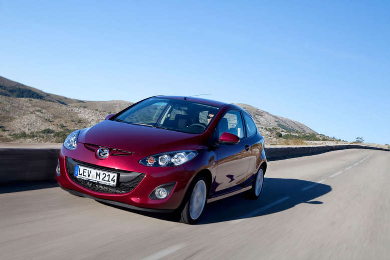 Mazda 2, 2010, 3-Türer, Front, Foto: Mazda