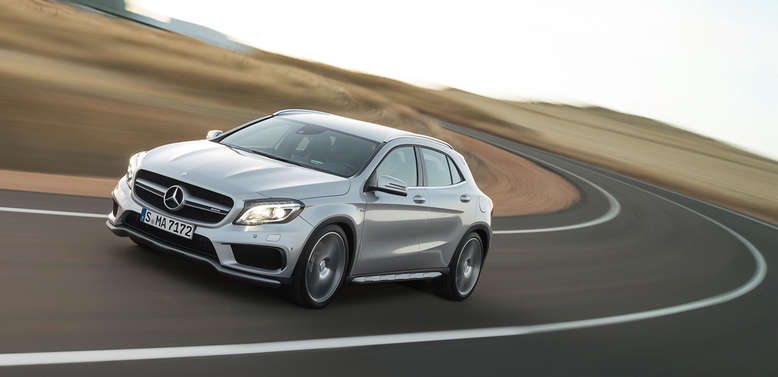 Mercedes GLA-Klasse 45 AMG, Polarsilber metallic, Frontansicht, 2014, Foto: Daimler AG