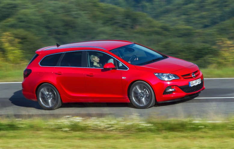 Opel Astra BiTurbo, Seitenansicht, 2012, Foto: Opel