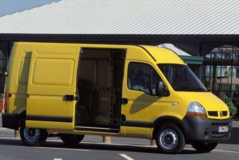 Renault Master, geöffnete Seitentür, Foto: Renault