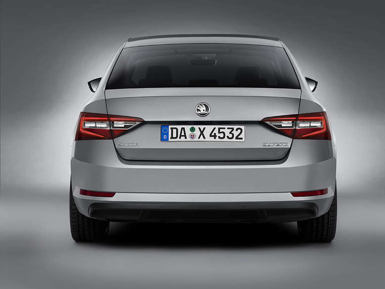 Skoda Superb III, Heckansicht, 2015, Foto: Skoda