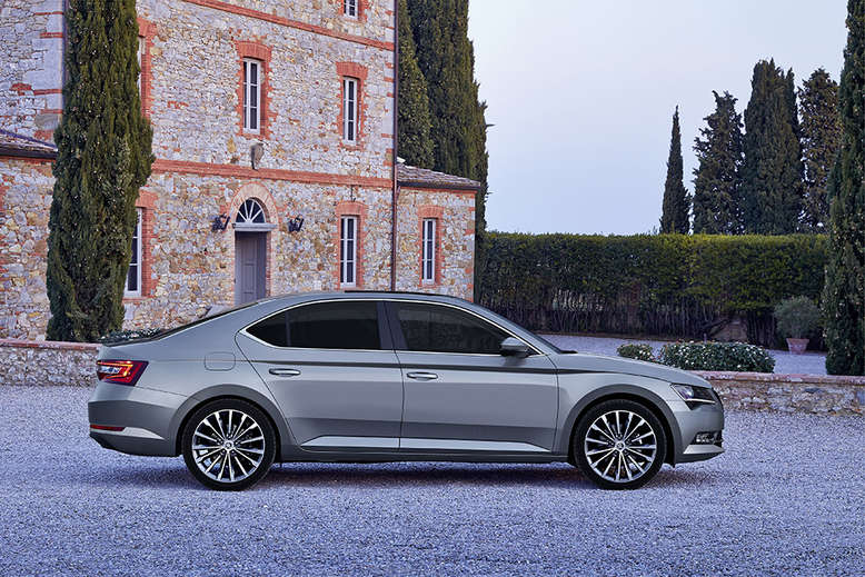 Skoda Superb III, Seitenansicht, 2015, Foto: Skoda