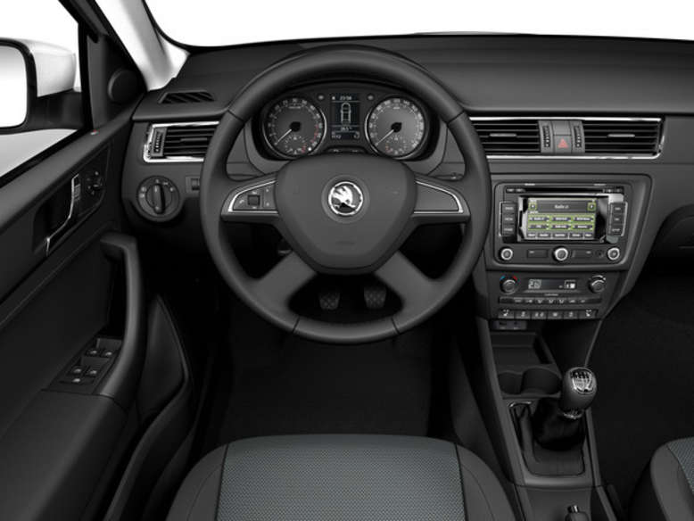 ŠKODA Rapid 2012; Stufenheck Limousine; Innenraum Fahrersicht, Foto: Skoda Auto Deutschland 