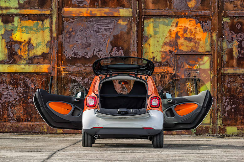 Smart Fortwo, Heckansicht, Türen geöffnet, 2014, Foto: Daimler AG