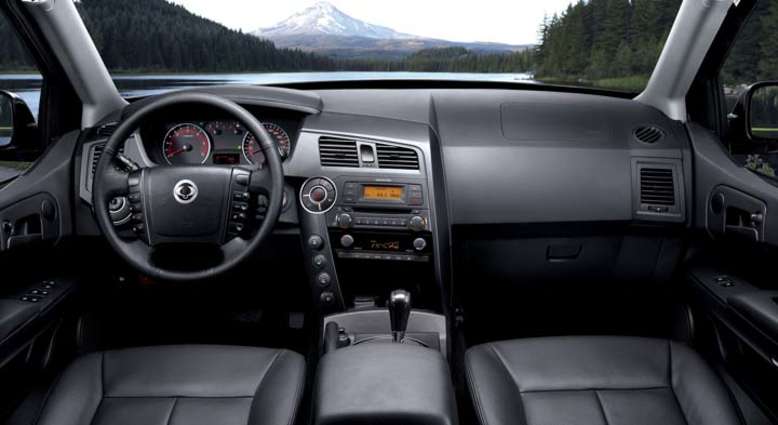 SsangYong Actyon Sports, Innenraum / Cockpit, 2011, Foto: SsangYong