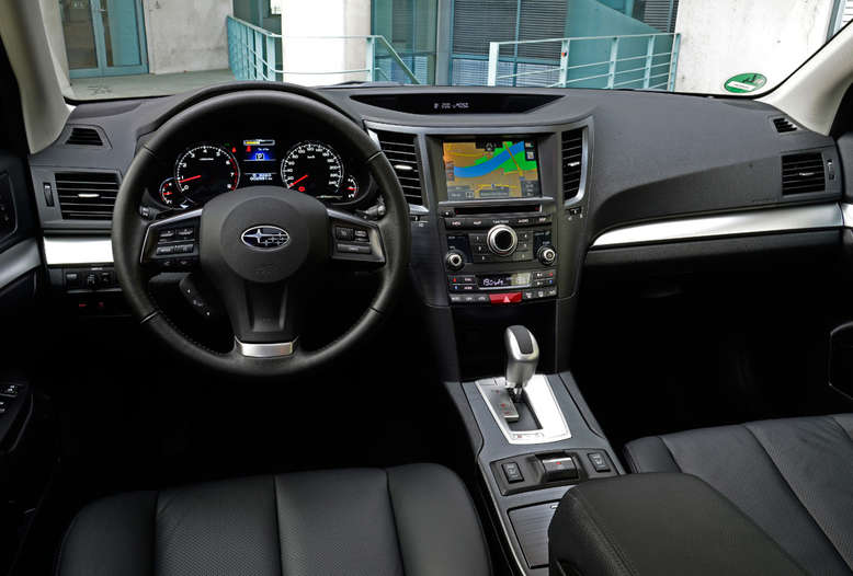 Subaru Outback, Innenraum / Cockpit, 2013, Foto: Subaru