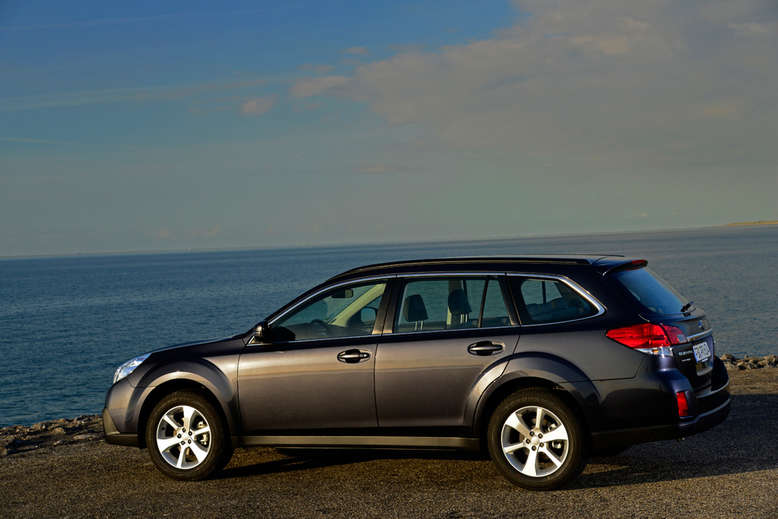 Subaru Outback, Seitenansicht, 2013, Foto: Subaru