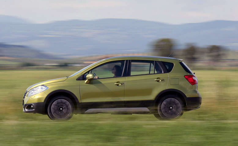 Suzuki SX4 S-Cross, Seitenansicht, 2014, Foto: Suzuki