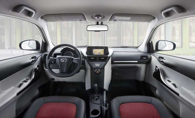 Toyota iQ, Innenraum / Cockpit, 2009, Foto: Toyota