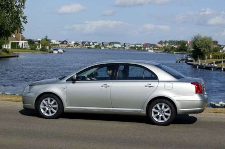 Toyota Avensis, Seitenansicht, 2008, Foto: Toyota