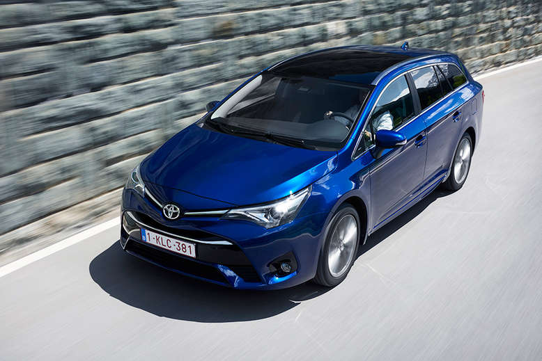 Toyota Avensis Kombi, Frontansicht, Seite, 2015, Foto: Toyota