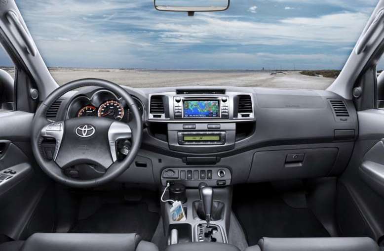 Toyota Hilux, Pick-up, Innenraum / Cockpit, 2012, Foto: Toyota