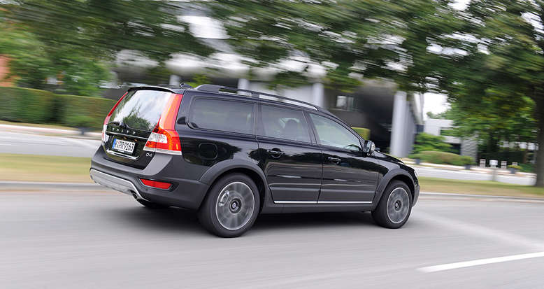 Volvo XC70, Black Edition, Seitenansicht, Heck, 2015, Foto: Volvo