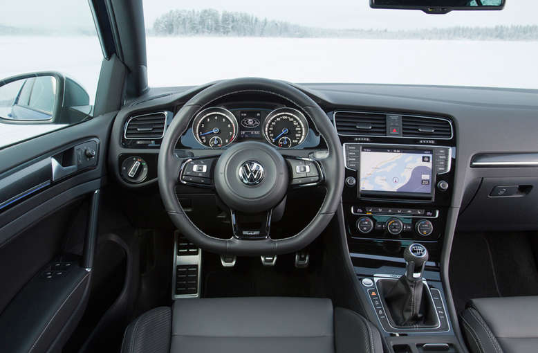 VW Golf R. Innenansicht, Cockpit, 2013, Foto: Volkswagen