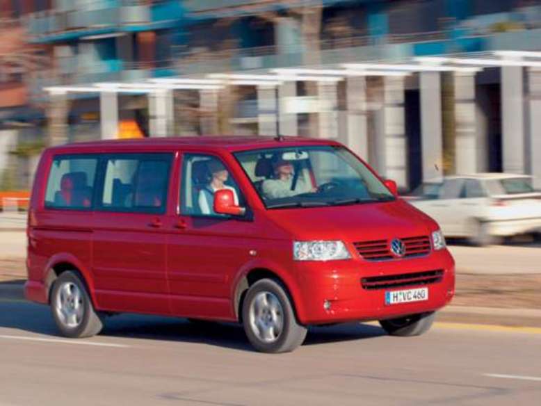 VW Multivan, in Fahrt, 2007, Foto: Volkswagen