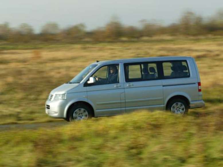 VW Multivan, Seitenansicht, 2007, Foto: Volkswagen