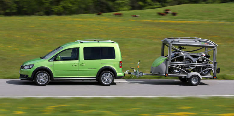 VW Caddy, Cross Caddy mit Anhänger, 2012, Foto: Volkswagen