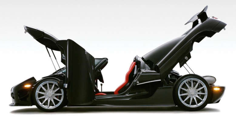 Koenigsegg CCXR, Seitenansicht, V-Türen geöffnet, 2008, Foto: Koenigsegg