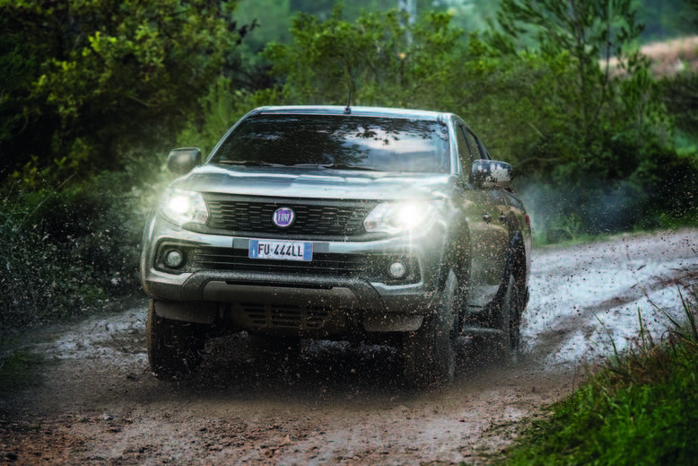 Fiat Fullback, Front