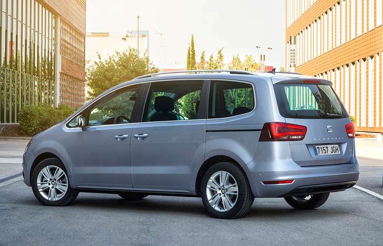 Seat	Alhambra, Seitenansicht