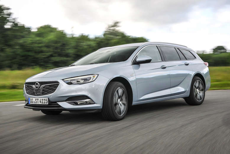 Opel Insignia Sports Tourer, Fahrtaufnahme