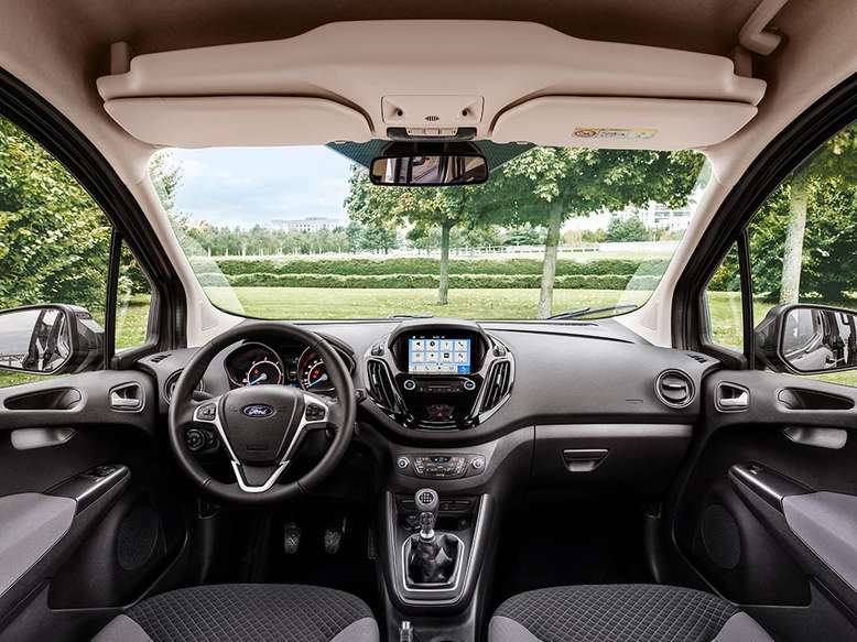 Ford Tourneo Courier, Cockpit