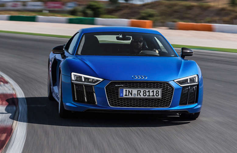 Audi R8, Front