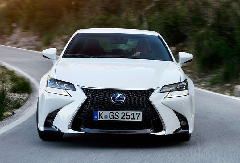 Lexus GS 450h, Front