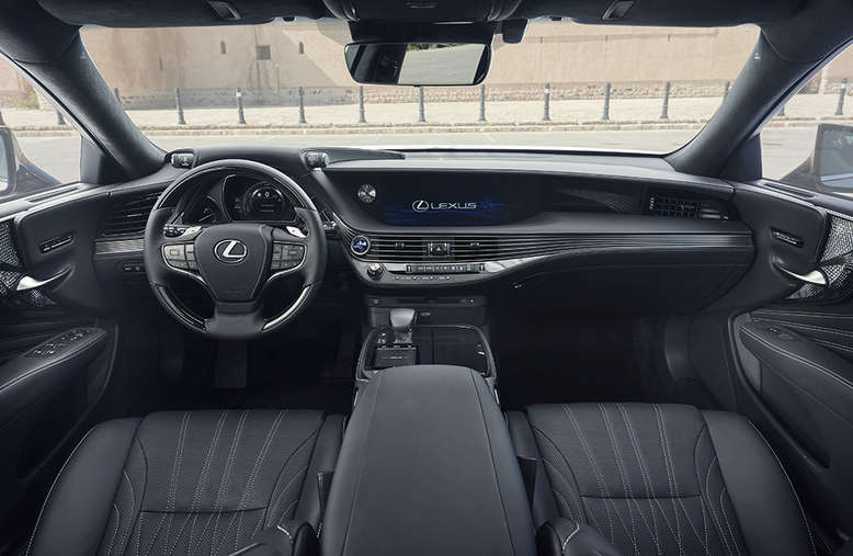 Lexus LS 500h, Cockpit