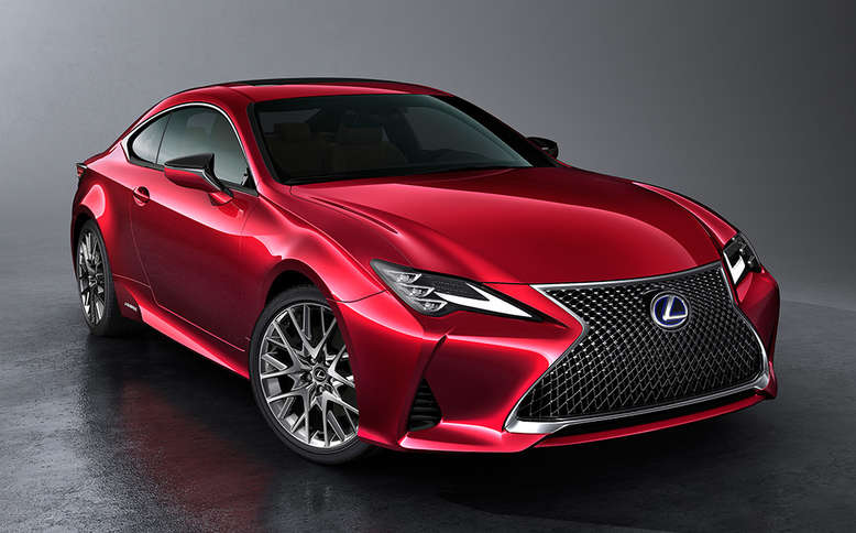 Lexus RC 300h, Front