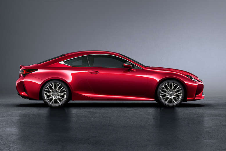 Lexus RC 300h, Seitenansicht