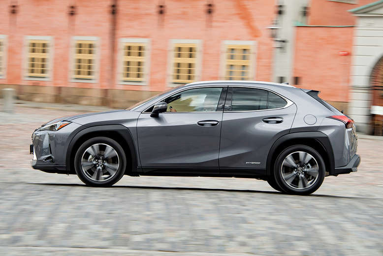 Lexus UX, Seitenansicht